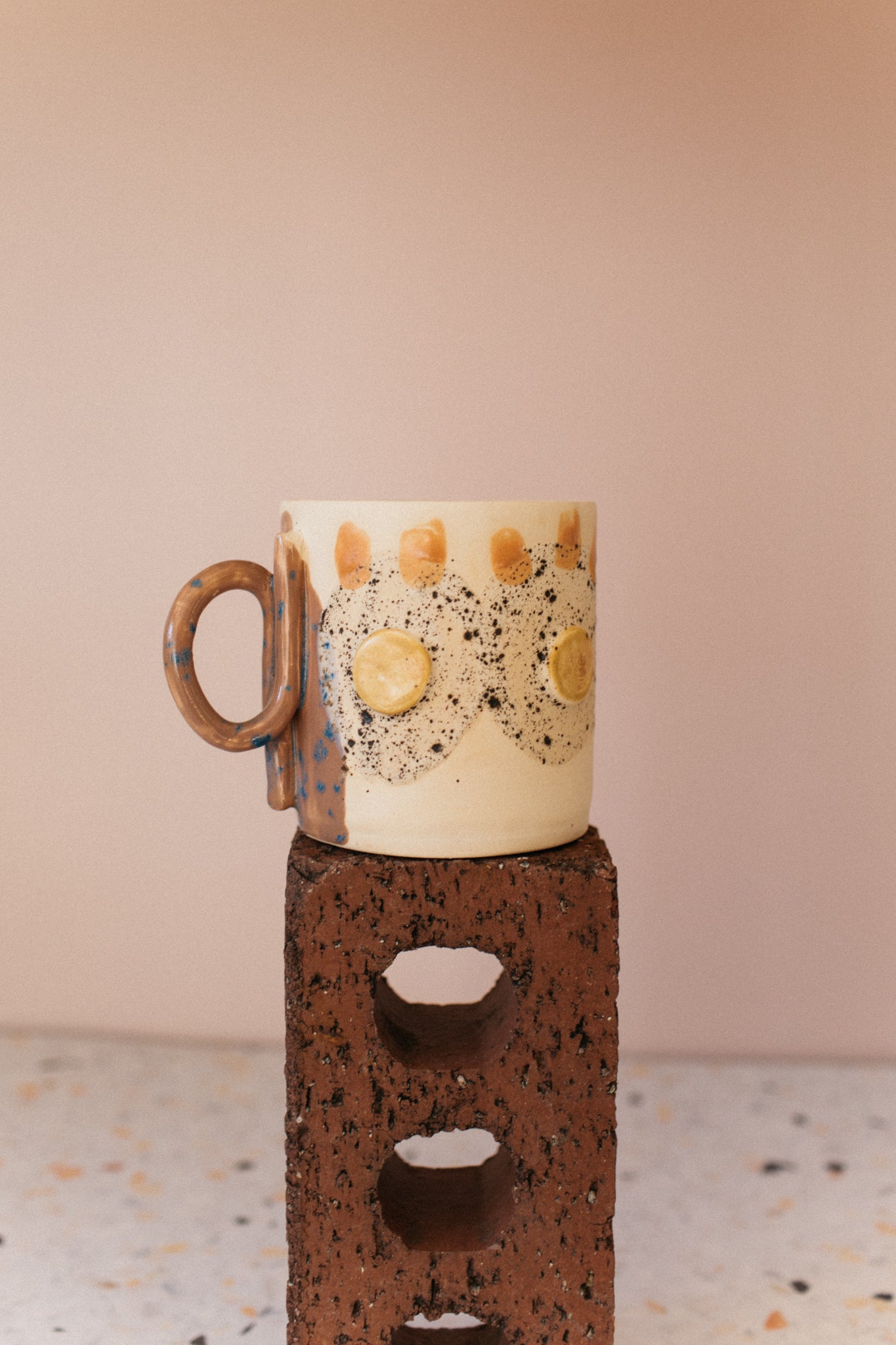 Circle Mug No. 01